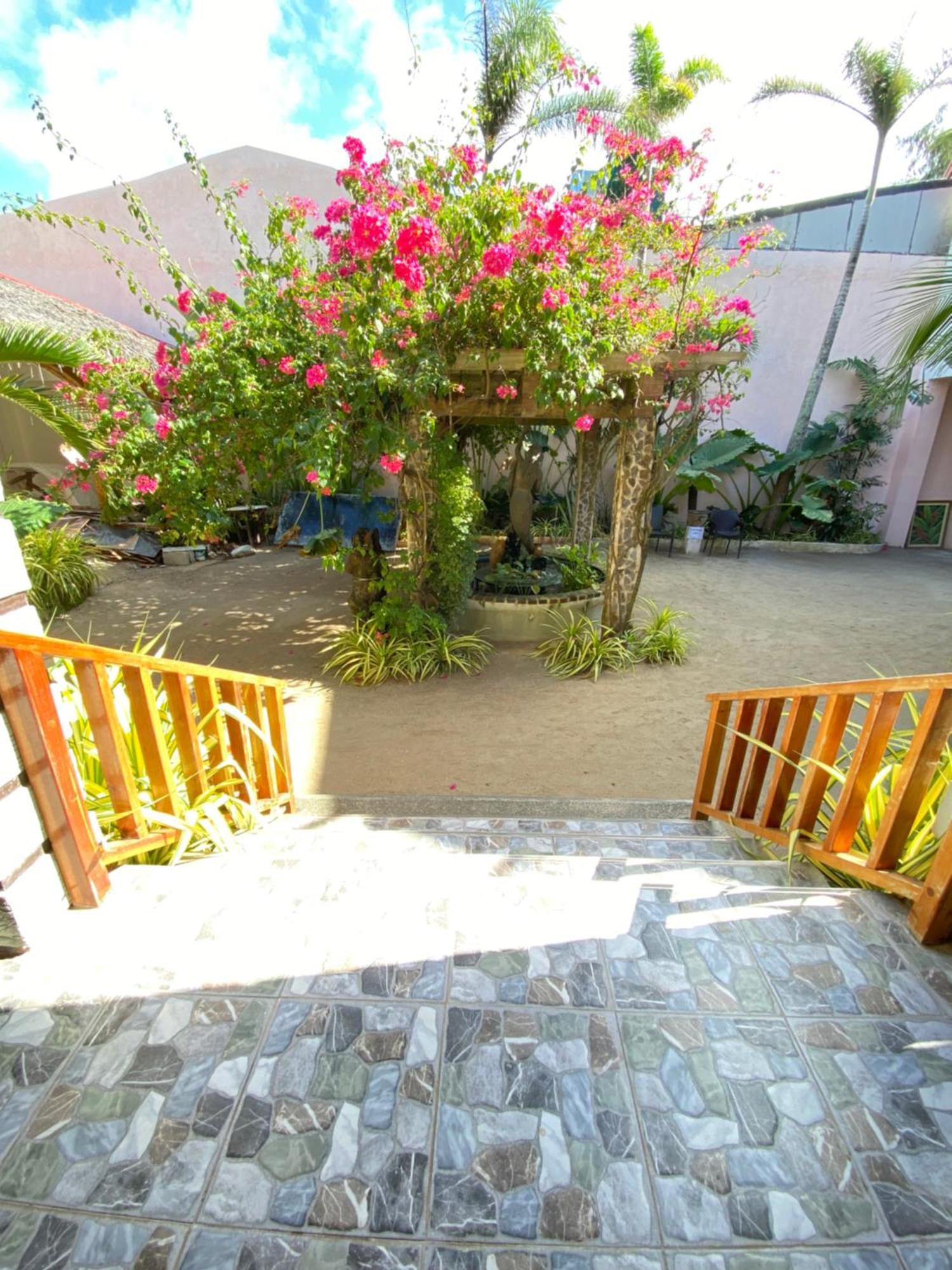 Nigi Nigi Too Beach Resort Balabag  Exterior photo